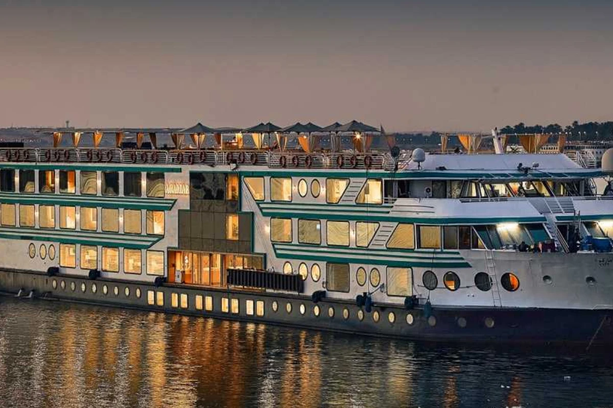 Nile Cruise Standard Package 4 Days 3 Nights to Aswan & Luxor